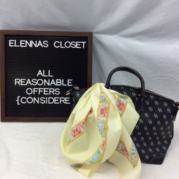 Butterflies and Floral Detail Scarf - Picture 2 of 3